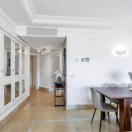 Yolo Spaces - Sotogrande - Puerto Luxury Διαμέρισμα *