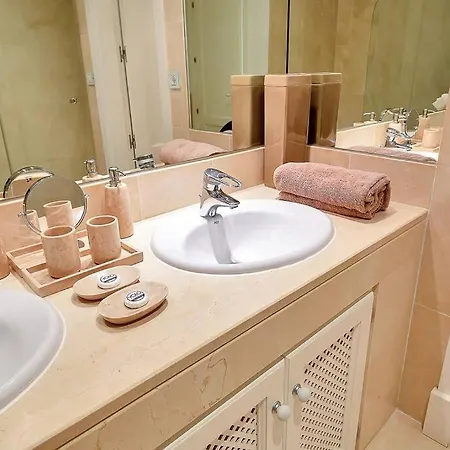 Yolo Spaces - Sotogrande - Puerto Luxury Διαμέρισμα *